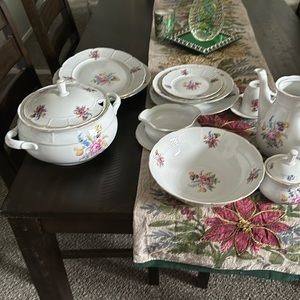 Vintage dinnerware